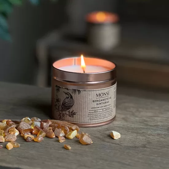 250ml. Aromatinė žvakė Bergamotė + gintaras