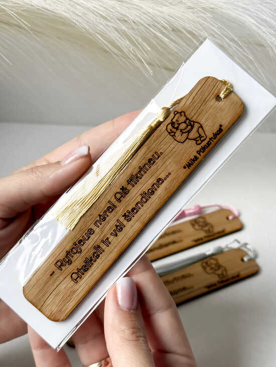 Ąžuolinis skirtukas knygai rytojaus nėra