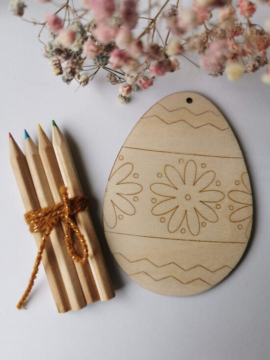 Medinis spalvinamas kiaušinis